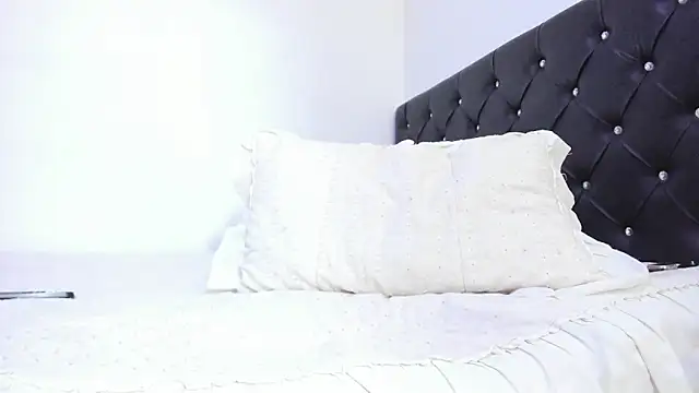 Sebastian-Dash online show from March 9, 7:05 pm