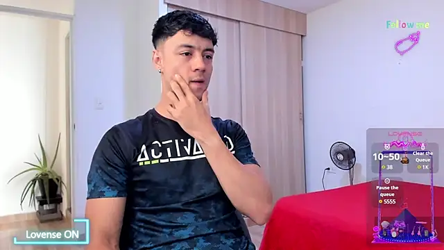 Sebastian-Dash online show from December 24, 6:50 pm