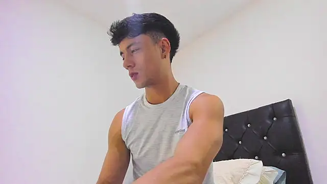 Sebastian-Dash online show from February 25, 12:36 am