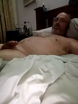 iambradz online show from May 9, 2:07 pm