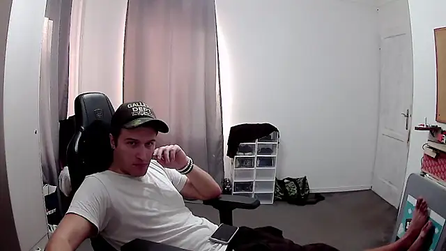 PKrisztian online show from October 9, 2:55 pm