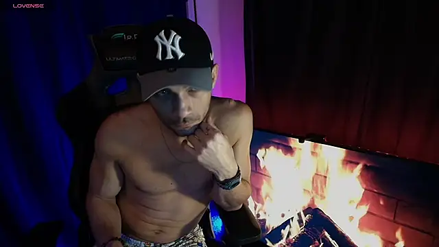 sexyboycolombi4 online show from February 26, 12:06 pm