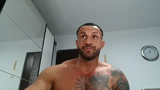 Magnificmuscles89 online show from April 16, 9:39 pm