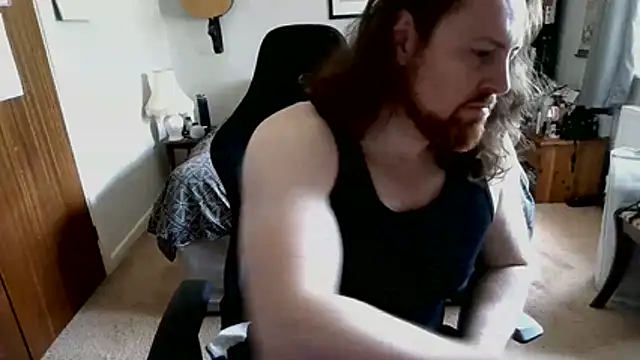 Hairy Guy30 online show from July 19, 1:50 pm