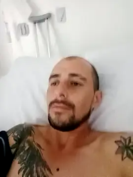 Snapshot of fire_menxxx001 chatting on December 6, 7:34 pm fire menxxx001 online show from December 6, 7:34 pm