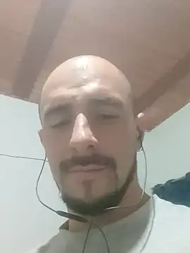 Snapshot of fire_menxxx001 chatting on September 15, 5:31 am fire menxxx001 online show from September 15, 5:31 am