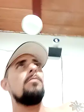 Snapshot of fire_menxxx001 chatting on January 9, 4:39 pm fire menxxx001 online show from January 9, 4:39 pm