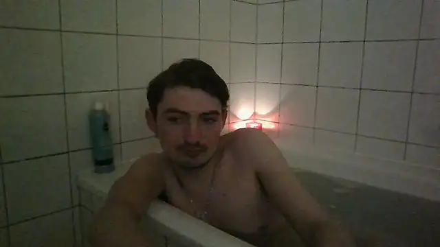 Wesleymodel online show from January 11, 8:23 pm