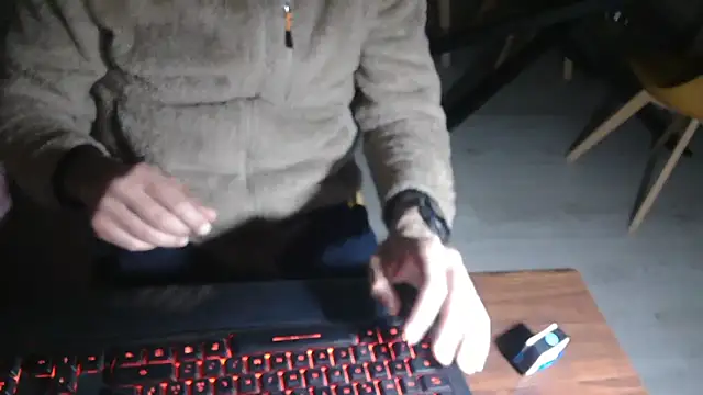 Adri gard online show from March 31, 8:54 pm