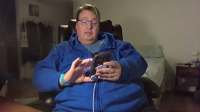 wvalentino online show from February 13, 4:54 am