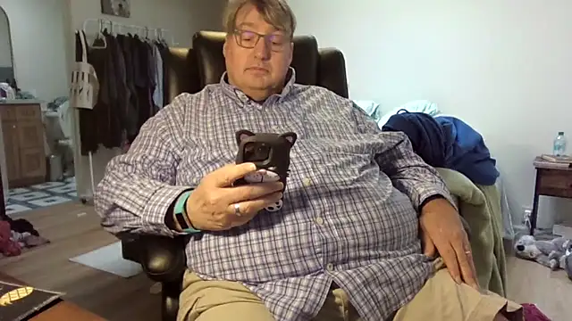 wvalentino online show from March 6, 8:48 pm