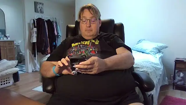 wvalentino online show from February 8, 11:02 pm