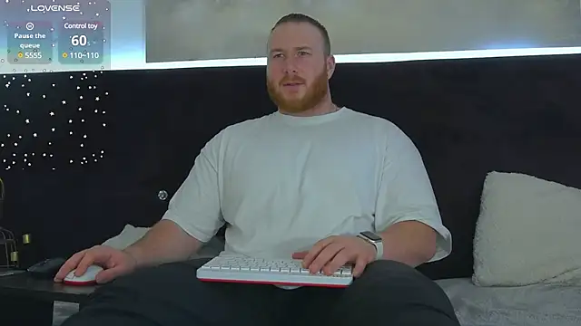 RoddyStill online show from January 30, 8:32 am