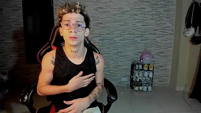 mateodeamjo online show from October 9, 8:52 am