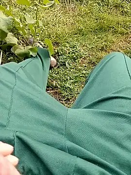 Snapshot of NochnoyGest chatting on September 19, 10:59 am NochnoyGest online show from September 19, 10:59 am