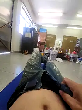 2tomka52052sex online show from November 6, 4:48 am