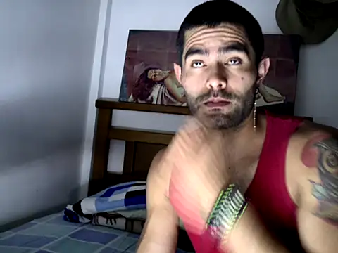 hideonbush051 online show from October 8, 12:48 am