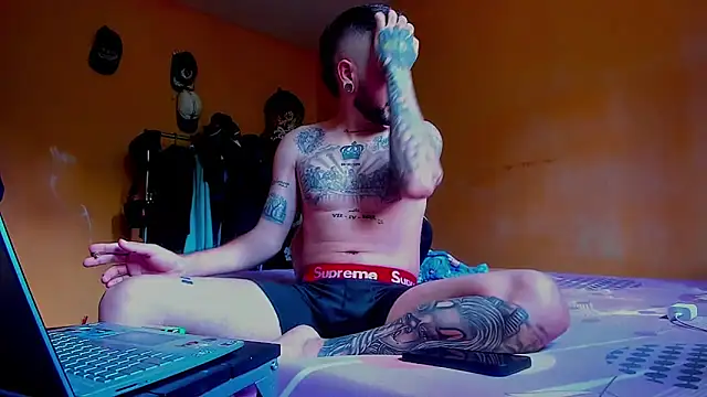 smoker445 online show from March 20, 4:22 pm