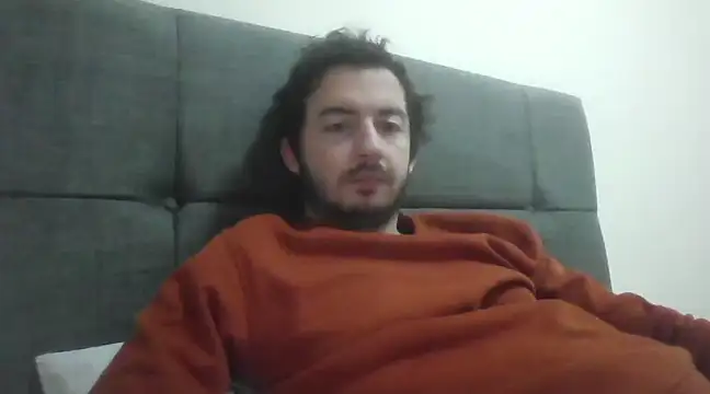 Snapshot of laynufff chatting on February 11, 7:44 am laynufff online show from February 11, 7:44 am