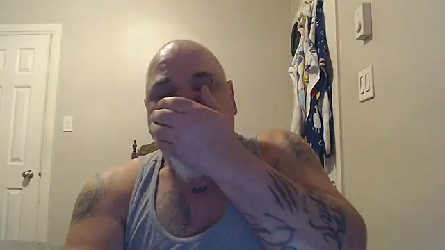 Snapshot of Newfiesausage1972 chatting on March 4, 3:15 pm Newfiesausage1972 online show from March 4, 3:15 pm