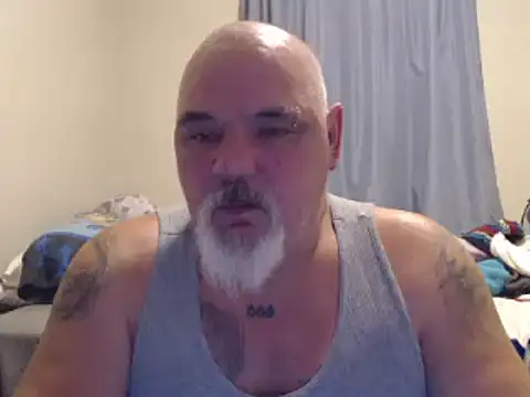 Snapshot of Newfiesausage1972 chatting on January 9, 9:58 pm Newfiesausage1972 online show from January 9, 9:58 pm