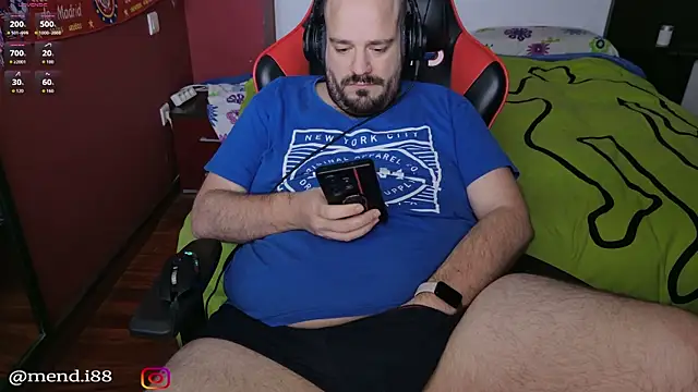 menditeta1 online show from April 15, 9:26 pm