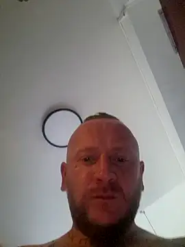 RomWoolf online show from January 1, 1:16 pm