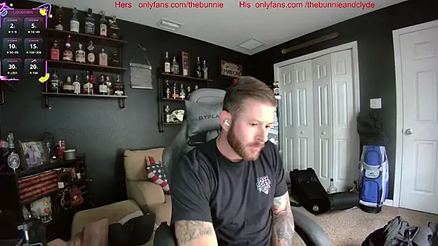 chillinthemosttt online show from October 29, 3:26 pm