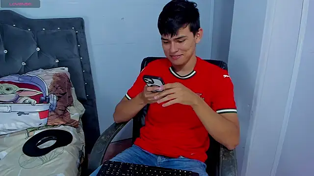 Snapshot of Jacobb_Lee chatting on October 14, 7:32 pm Jacobb Lee online show from October 14, 7:32 pm