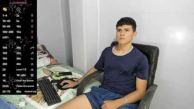 Snapshot of Jacobb_Lee chatting on January 14, 4:40 pm Jacobb Lee online show from January 14, 4:40 pm