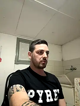 Snapshot of iltoscano95 chatting on October 14, 7:21 pm iltoscano95 online show from October 14, 7:21 pm