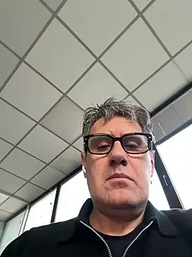 Snapshot of Britmi chatting on December 11, 3:11 pm Britmi online show from December 11, 3:11 pm