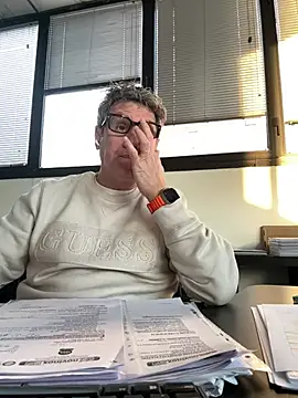 Snapshot of Britmi chatting on February 7, 3:52 pm Britmi online show from February 7, 3:52 pm