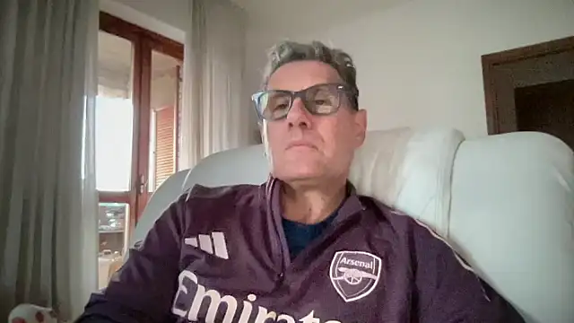 Snapshot of Britmi chatting on October 9, 4:34 pm Britmi online show from October 9, 4:34 pm