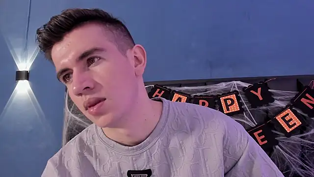 MikaelSlow online show from October 24, 4:14 am