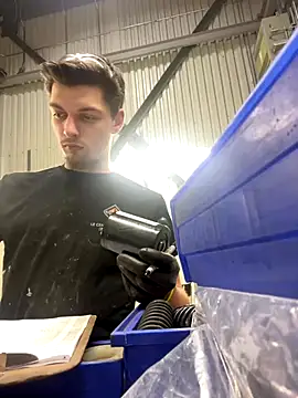 Snapshot of bigmerc chatting on October 29, 6:11 pm bigmerc online show from October 29, 6:11 pm