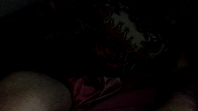 Snapshot of chubbycloudybottom chatting on November 1, 12:31 pm chubbycloudybottom online show from November 1, 12:31 pm