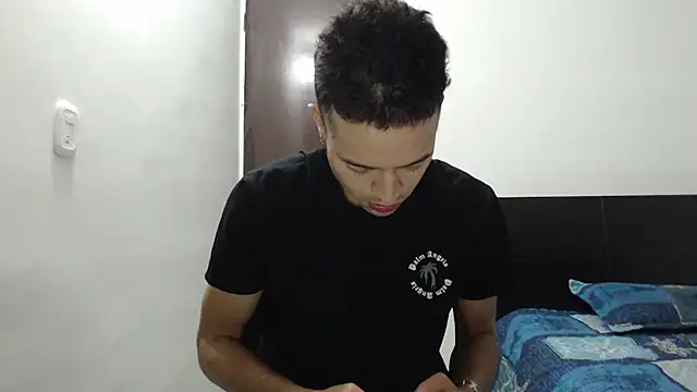 dimitriquiet05 online show from December 16, 3:30 am