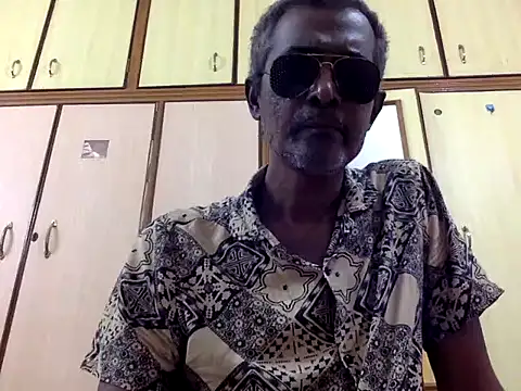 Lookin4Kinky Partner online show from December 4, 6:42 am