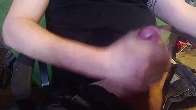 BigWill93 online show from December 29, 1:56 am