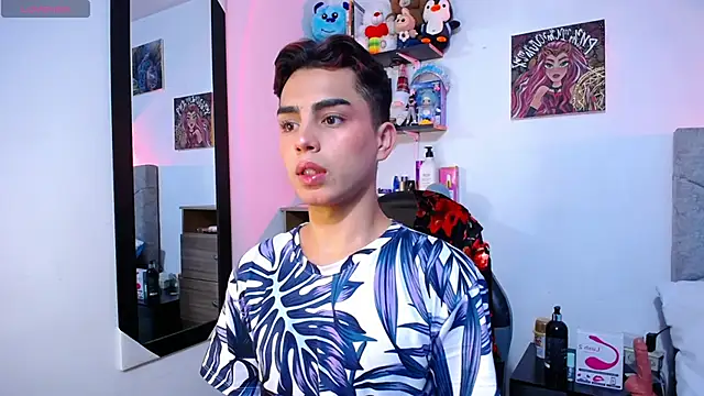 OwenBluee online show from February 3, 6:22 am