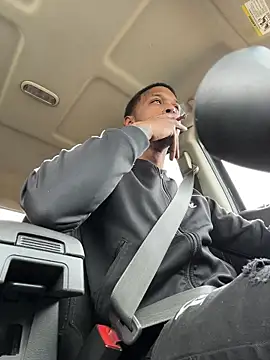 rayyymack online show from April 1, 5:43 pm