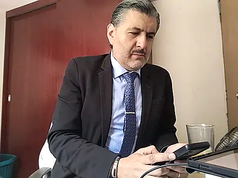 BushBator online show from February 26, 7:58 pm