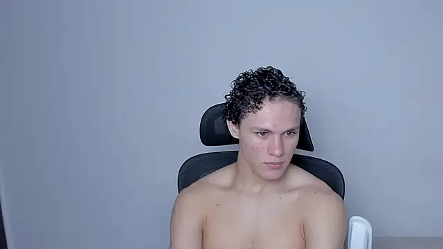 laurent nova online show from November 17, 1:19 am