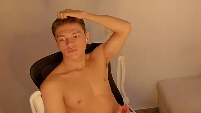 laurent nova online show from February 8, 3:16 pm