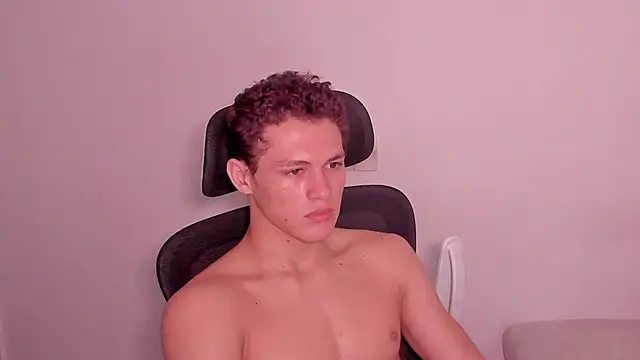 laurent nova online show from March 13, 6:36 pm