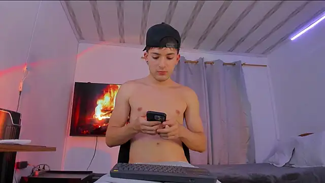 bower and colucci online show from October 4, 2:27 am