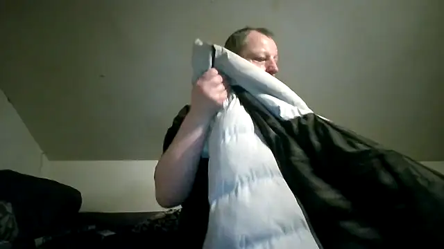 chubbybear2cum online show from April 16, 1:38 am