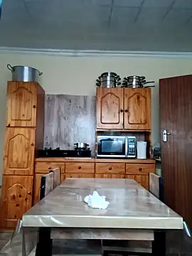 BoyWandaa online show from March 17, 6:29 am