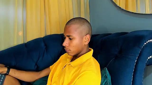 Ethan Fox11 online show from March 17, 1:52 pm